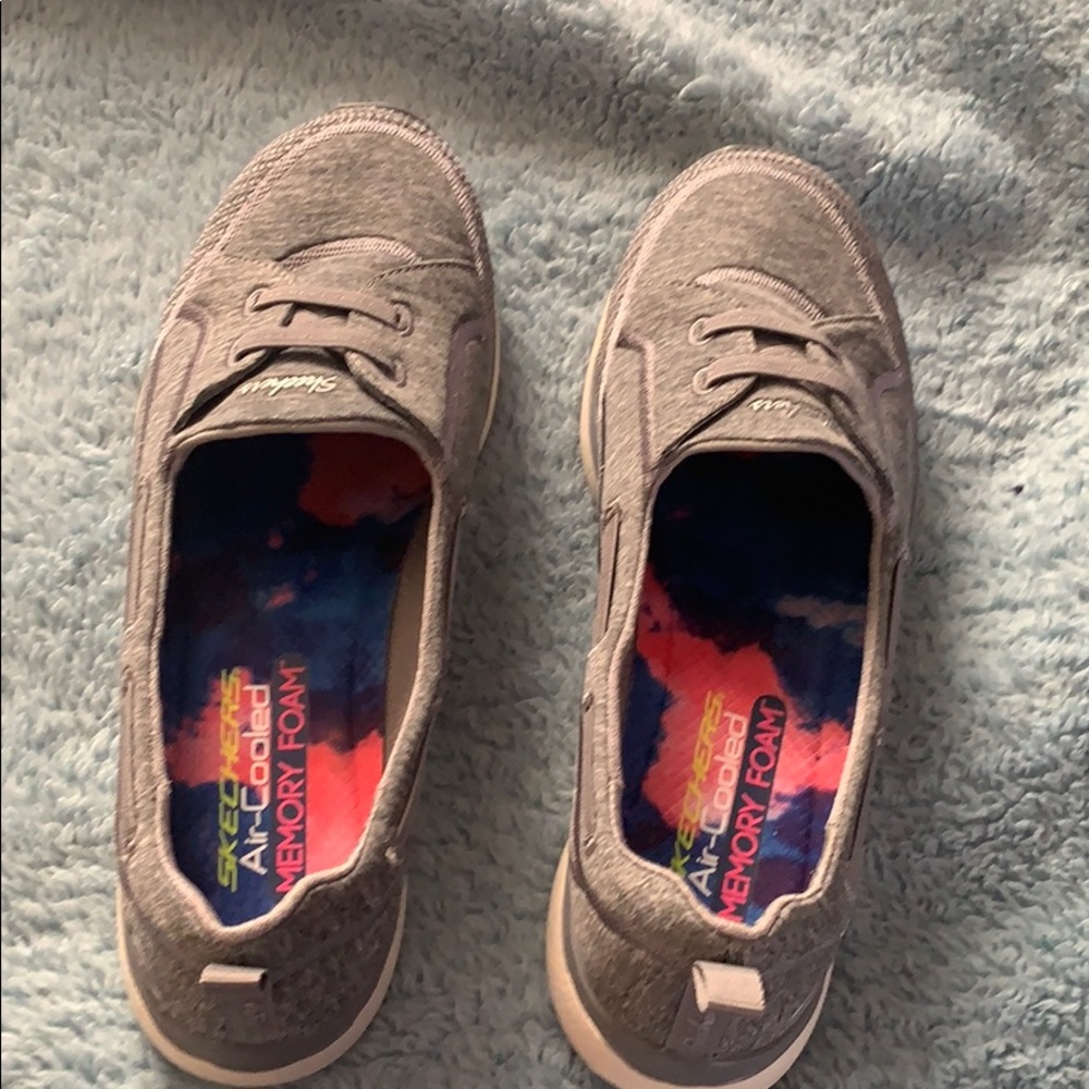 Sketchers grey 10 flats